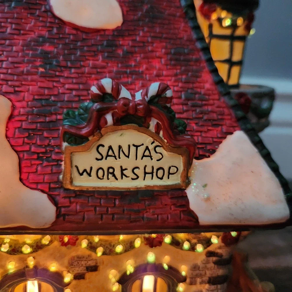 Santa's Workshop Illuminated Christmas Village House Ceramic Fiber Optic Xmas